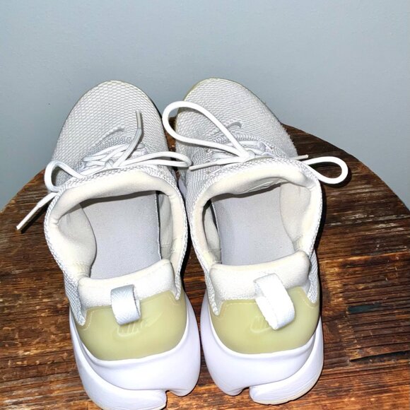 COPY - Men Nike Presto Fly Triple White Size (9) U.S - Picture 5 of 6